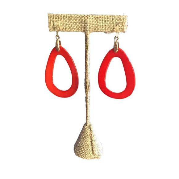 Unbranded Pierced Shell 2" x 1 3/8" Orange & Gold Teardrop Women's Boho Earrings - Picture 5 of 6